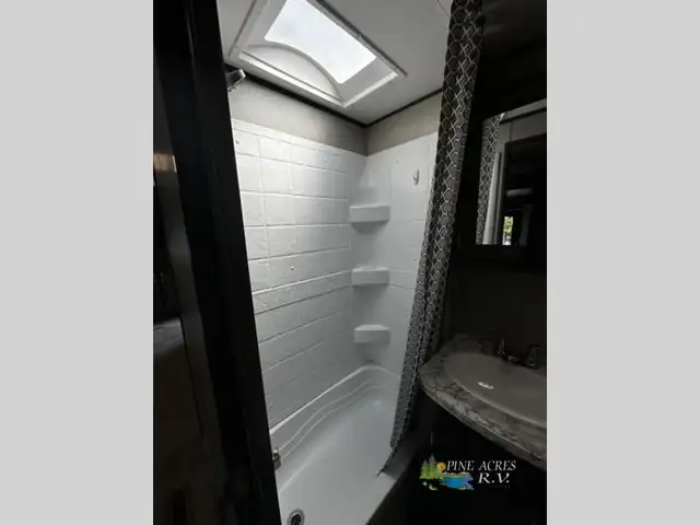 2020 Jayco Jay Flight 32TSBH in Travel Trailers & Campers in Truro - Image 20