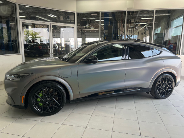 2022 Ford Mustang Mach-E Premium Premium grande batterie in Cars & Trucks in Longueuil / South Shore - Image 2