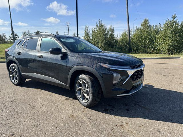 2025 Chevrolet Trax LT in Cars & Trucks in Fort McMurray - Image 3
