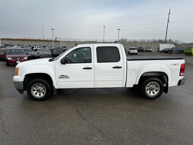 2013 GMC Sierra 1500 4x4 Crew SL Nevada Edition V8 | LOW KM | BL in Cars & Trucks in Edmonton - Image 2