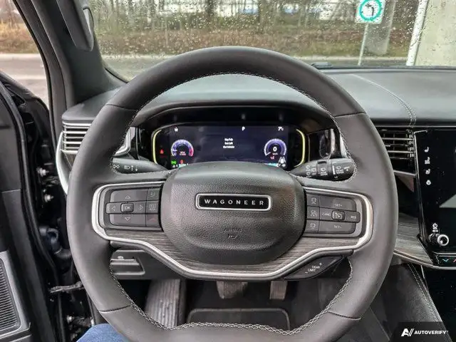 2023 Jeep Wagoneer Series III | Ex-Demo | 7-Passenger | 3.0L dans Autos et camions dans Tricities/Pitt/Maple - Image 11