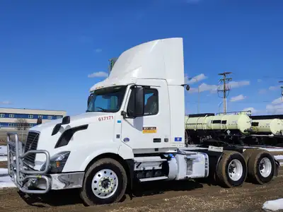 2018 Volvo D13M-500 6 Cylinder 12.8 Liter / 18 Speed Manual Eaton Fuller / Day Cab Truck Engine: Vol...