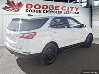 IIHS Top Safety Pick with specific headlights. This Chevrolet Equinox boasts a Turbocharged Gas I4 1... (image 5)