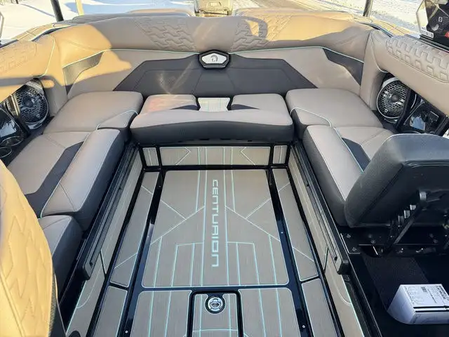 2025 Centurion Ri230 in Powerboats & Motorboats in Kelowna - Image 13