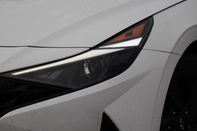 2023 Hyundai Elantra Preferred in Cars & Trucks in Calgary - Image 2