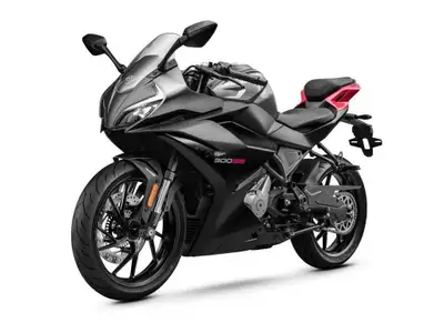 2025 CFMOTO 300SS The 300SS is a 292cc race bike with all the power, suspension and braking performa...