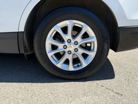 2019 Chevrolet Equinox LS – Clean Carfax, No Accidents, Well-Serviced! Drive with confidence in this... (image 9)