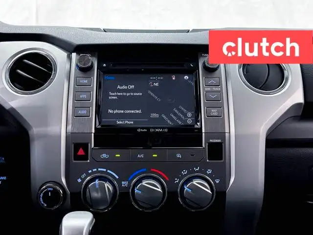 2017 Toyota Tundra SR5 Plus Double Cab 6 1/2 ft 4x4 w/ Nav, Heat in Cars & Trucks in Ottawa - Image 30