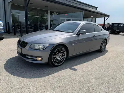 Looking for a thrilling driving experience? Feast your eyes on this sleek 2011 BMW 3 Series 335i xDr...