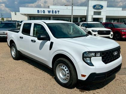 2025 Ford Maverick XL HEV AWD *LIKE NEW* w/2K TOW PKG in Cars & Trucks in Edmonton