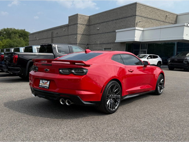 2024 Chevrolet Camaro ZL1 - *Manual* - Sunroof | Ventilated Seat in Cars & Trucks in Markham / York Region - Image 2