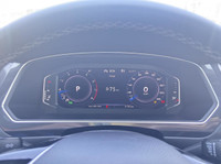// UN SEUL PROPRIÉTAIRE // // EXCELLENTE CONDITION! //Ce Volkswagen Tiguan Highline 4MOTION 2021 ble... (image 5)