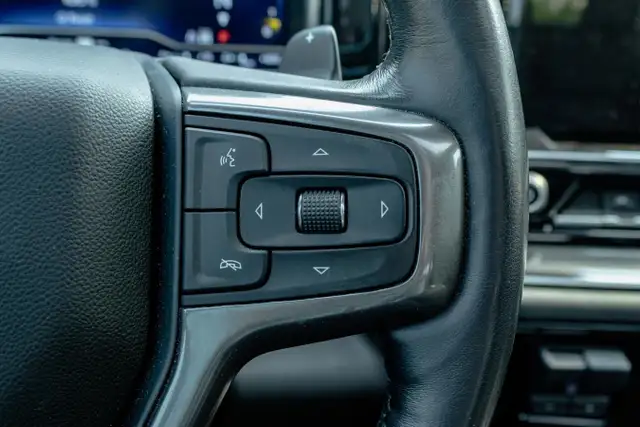 2023 Chevrolet Silverado Short BOX Crew CAB 1500 4WD ZR2 * GM CE in Cars & Trucks in Edmonton - Image 19