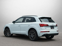 This Audi Q5 boasts a Intercooled Turbo Gas/Electric I-4 2.0 L/121 engine powering this Automatic tr... (image 8)
