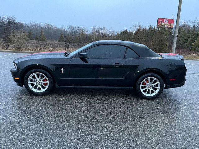 2010 Ford Mustang V6 | CONVERTIBLE | LEATHER | HEATED SEATS in Cars & Trucks in Oshawa / Durham Region - Image 3