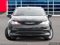 This Chrysler Grand Caravan has a trusty Regular Unleaded V-6 3.6 L/220 engine powering this Automat... (image 1)