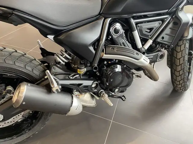 2025 Ducati Scrambler Icon Dark in Street, Cruisers & Choppers in Moncton - Image 4