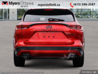 Innovative and reinventive, this Infiniti QX50 is for those who defy the status quo. With stylish ex... (image 4)