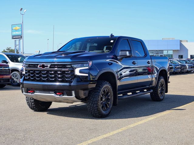 2023 Chevrolet Silverado 1500 ZR2 6.2L in Cars & Trucks in Edmonton - Image 4