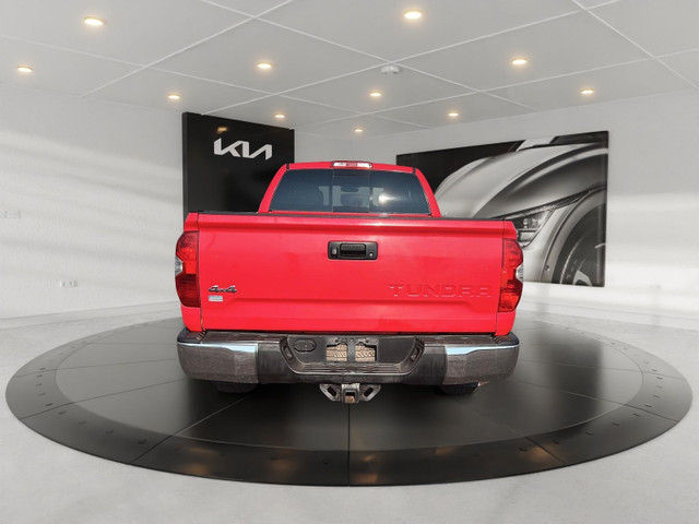 2014 Toyota Tundra 4WD Double Cab Standard Bed 5.7L SR for sale in Cars & Trucks in Ottawa - Image 4