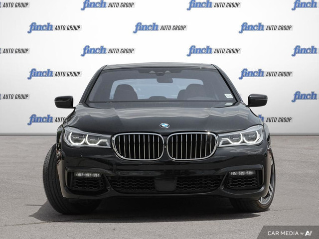 2016 BMW 750 i xDrive luxury sedan | AWD | low km | nappa l... in Cars & Trucks in London - Image 2