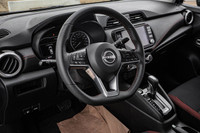 Power Steering,Front Wheel Drive,Front Disc/Rear Drum Brakes,Tires - Front Performance,Aluminum Whee... (image 8)