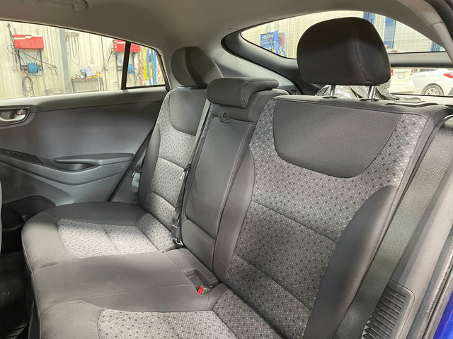 2019 Hyundai Ioniq PHEV Preferred Hatchback - 2 Sets Of Wheels in Cars & Trucks in Winnipeg - Image 4