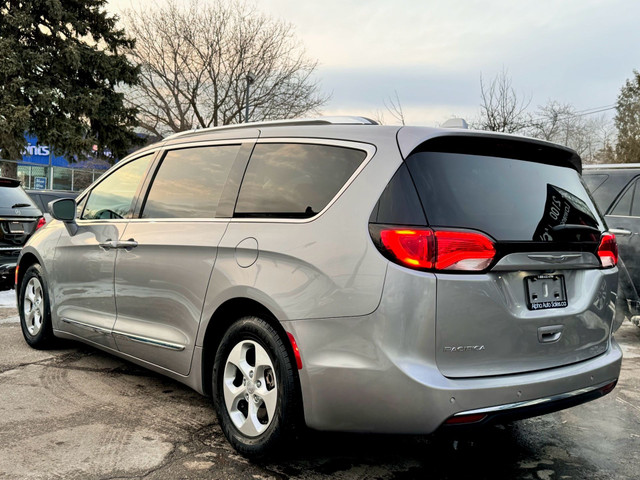 2017 Chrysler Pacifica Touring-L Plus|POWER SLIDING DOORS|LEATHE in Cars & Trucks in City of Toronto - Image 3