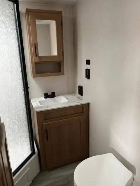 2023 Prime Time Avenger 24FKS Travel Trailer in Travel Trailers & Campers in Brandon - Image 15