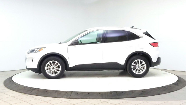 2022 Ford Escape in Cars & Trucks in Lethbridge - Image 2