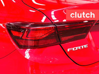 NO ACCIDENTS / CLEAN CARFAX / 1 OWNER / Climate Control, Bluetooth Music, Touchscreen Display and mo... (image 9)