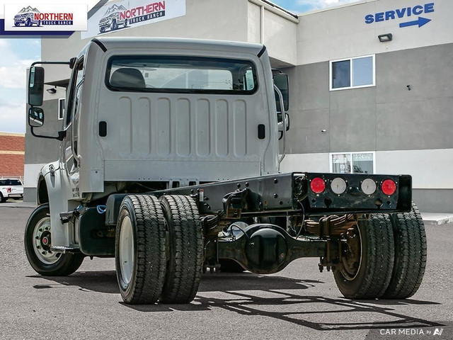 2014 Freightliner M2 M2 CUMMINGS TURBO DIESEL CAB AND CHASSIS in Cars & Trucks in Edmonton - Image 4