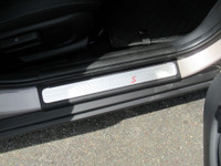 One owner, clean Carfax, two keys, automatic 2.0L S model.. Super fun and exciting car to drive. Ton... (image 9)