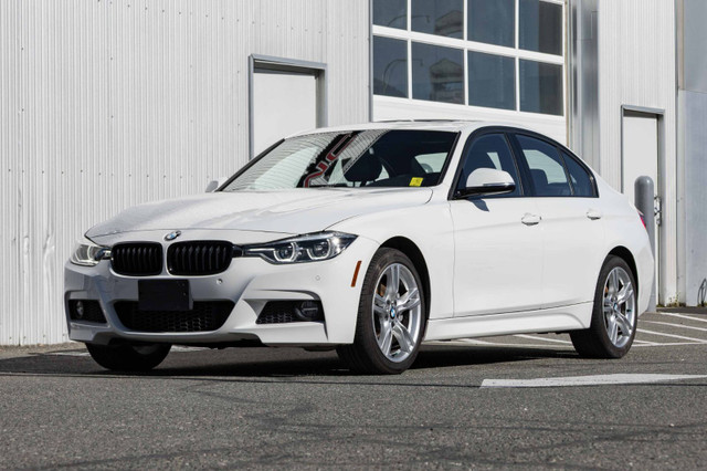 2018 BMW 3 Series 330i XDRIVE 2.0L Twin-Turbo, M-Sport Edition,  in Cars & Trucks in Kamloops