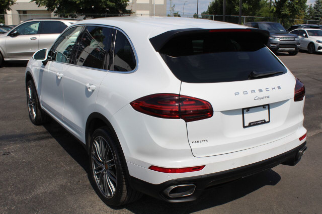 2016 Porsche Cayenne red leather navi pneus et mags 21'' in Cars & Trucks in Laval / North Shore - Image 3