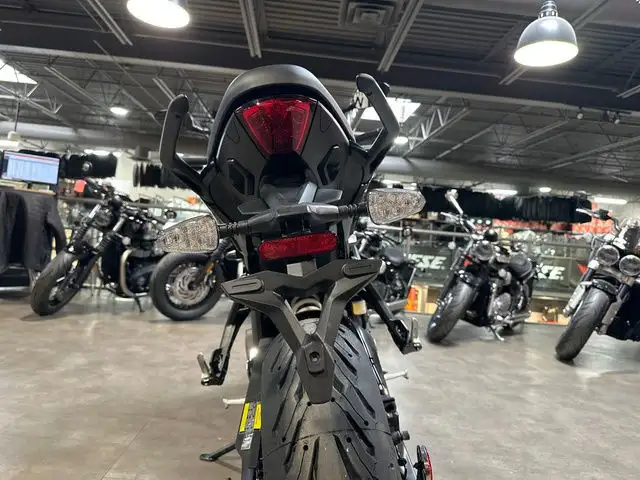 2024 Triumph Tiger Sport 660 Jet Black/Graphite in Street, Cruisers & Choppers in Calgary - Image 18
