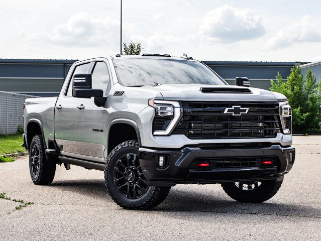 2025 Chevrolet Silverado 3500HD LTZ in Cars & Trucks in Strathcona County - Image 2