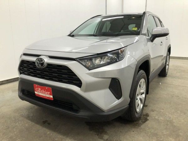 2020 Toyota RAV4 LE in Cars & Trucks in Winnipeg