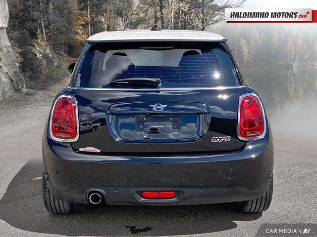 2021 MINI 3 Door Cooper in Cars & Trucks in Hamilton - Image 4