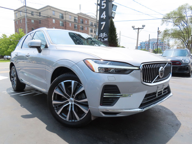 2022 Volvo XC60 Recharge T8 eAWD PHEV Inscription Expression - L in Cars & Trucks in Oakville / Halton Region - Image 2