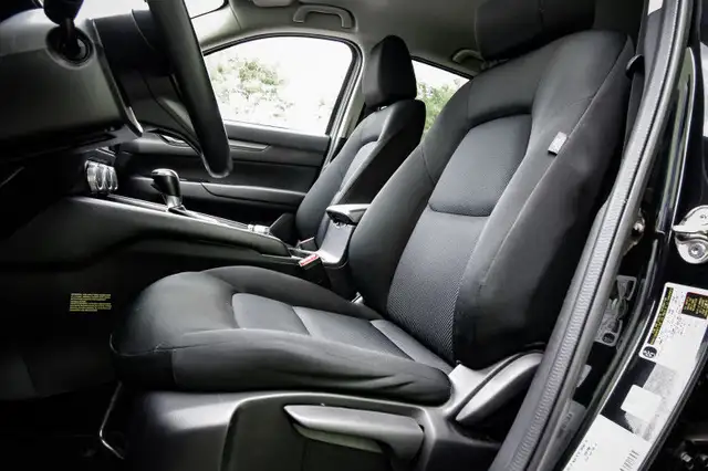 2019 Mazda CX-5 GX • HEATED SEATS • CP/AA • ACTIVE BRAKE ASSIST in Cars & Trucks in Ottawa - Image 29