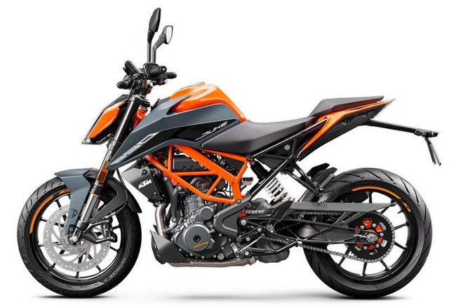 2023 KTM 390 DUKE - Gris in Sport Touring in West Island - Image 3