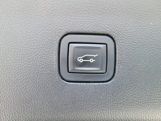2019 Buick Enclave Premium dans Autos et camions dans Peterborough - Image 18