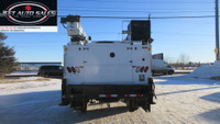 2017 FORD F-550 XLT SERVICE TRUCK WITH CRANE & COMPRESSOR NEW ARRIVAL... Amvic Licenced... - REG CAB... (image 7)