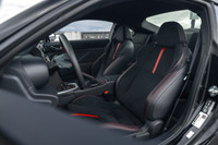 2.4L flat-4 engine, 6-speed manual, sport-tuned suspension, and touchscreen with Sport-tech package.... (image 7)