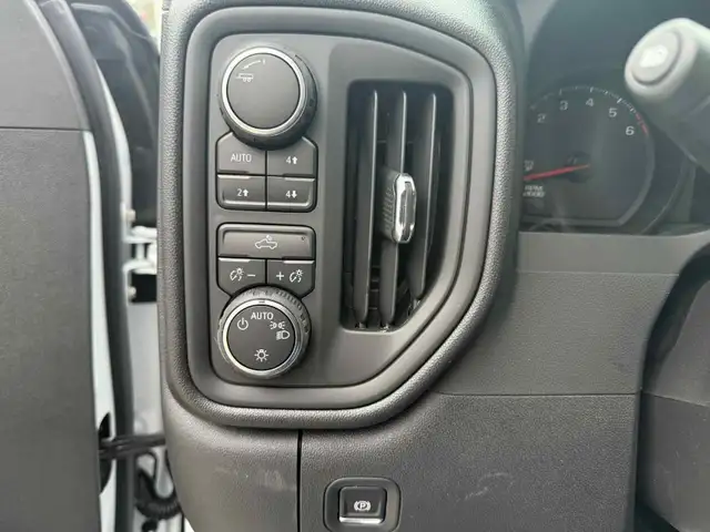 2025 Chevrolet Silverado 1500 Custom Trail Boss in Cars & Trucks in Edmundston - Image 17