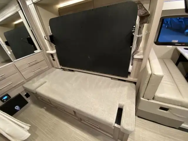 2023 Thor Motor Coach Compass AWD 23TW in RVs & Motorhomes in Abbotsford - Image 22