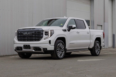 2024 GMC Sierra 1500 DENALI ULTIMATE Just Arrived!