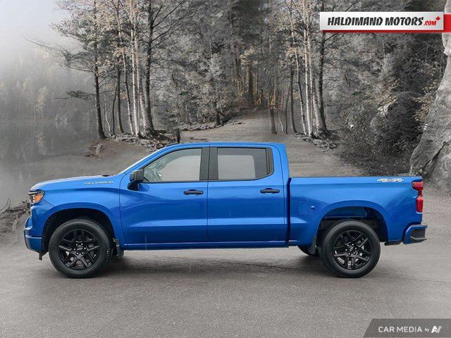 2023 Chevrolet Silverado 1500 Custom in Cars & Trucks in Hamilton - Image 2