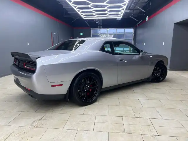 2016 Dodge Challenger in Cars & Trucks in Edmonton - Image 8